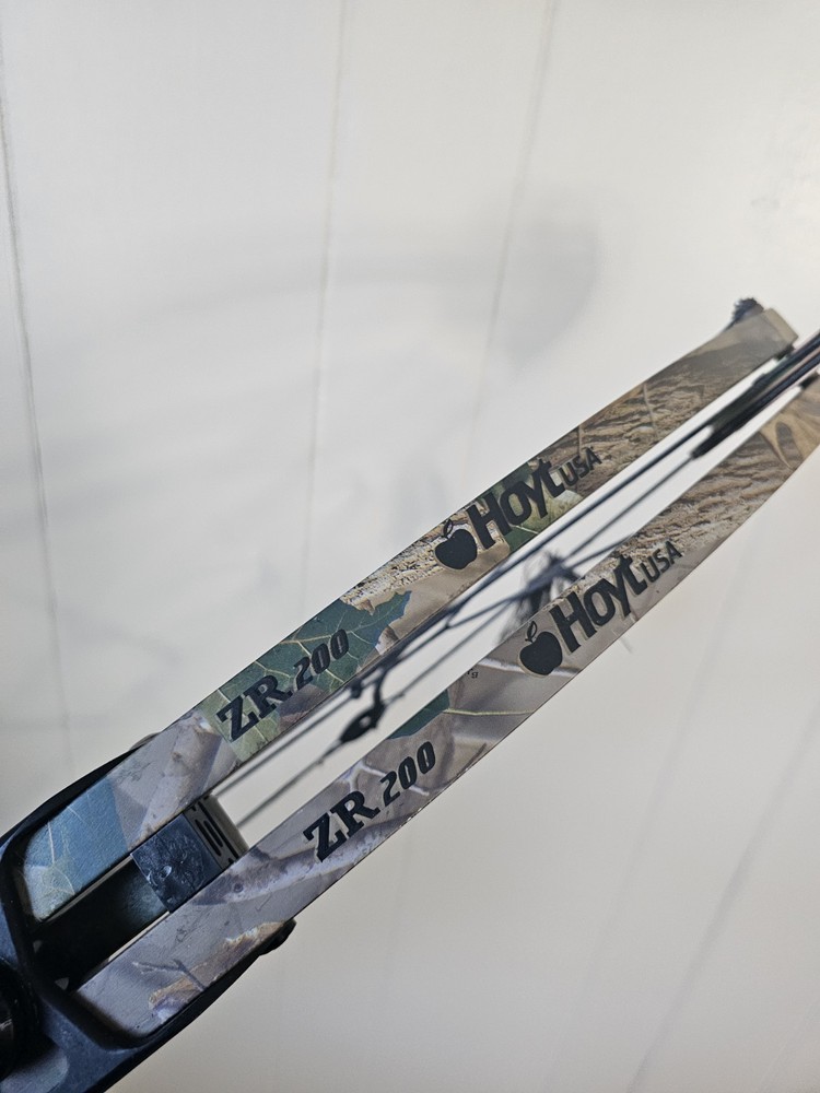 Hoyt ZR200 Compound Bow
