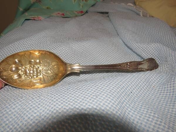 ANTIQUE VTG SHEFFIELD ENGLAND EMBOSSED SERVING SPOON 9"