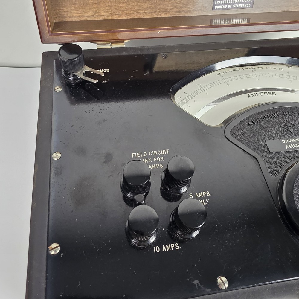 Sensitive Research Dynamometer Ammeter Model D, Collectors Peace