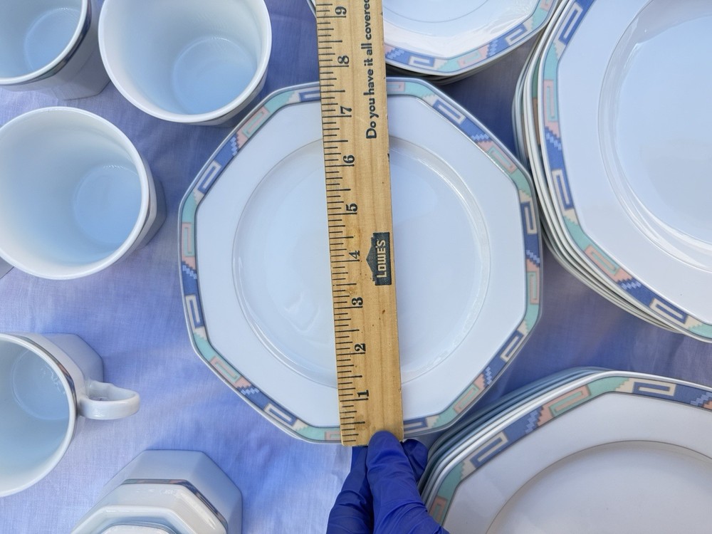 Christopher Stuart Southwest Porcelain Dinnerware Serve 4 (20 pieces )