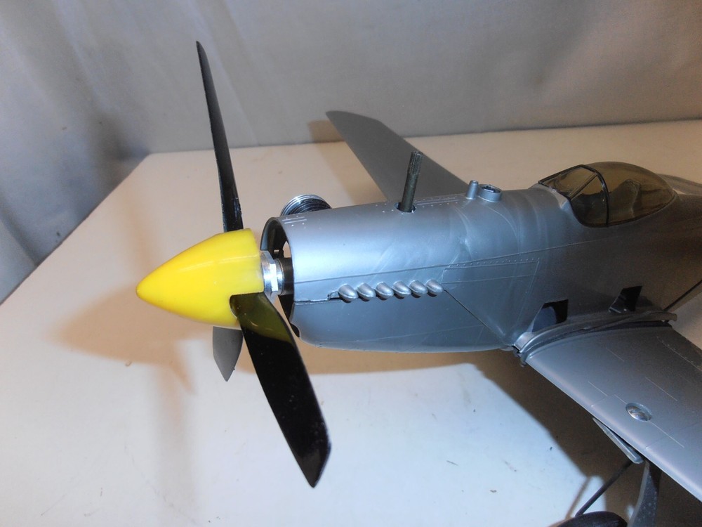 Cox 049 P-51 Sweet Cindy
