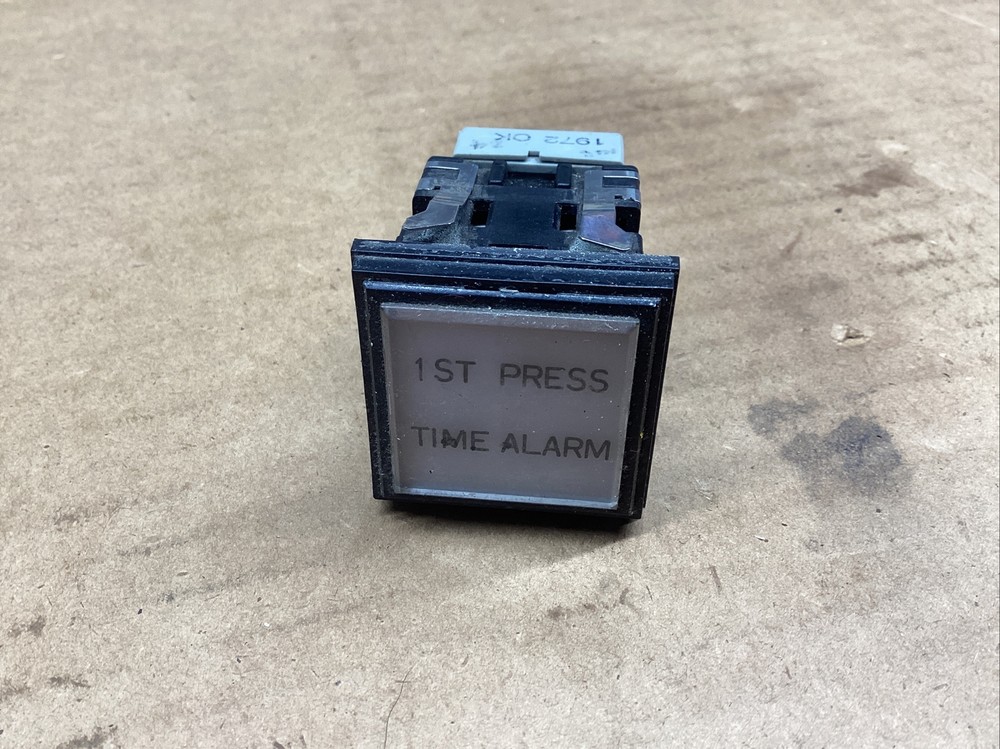 SQUARE IDEC PRIMARY MACHINE LIGHT  #806M25