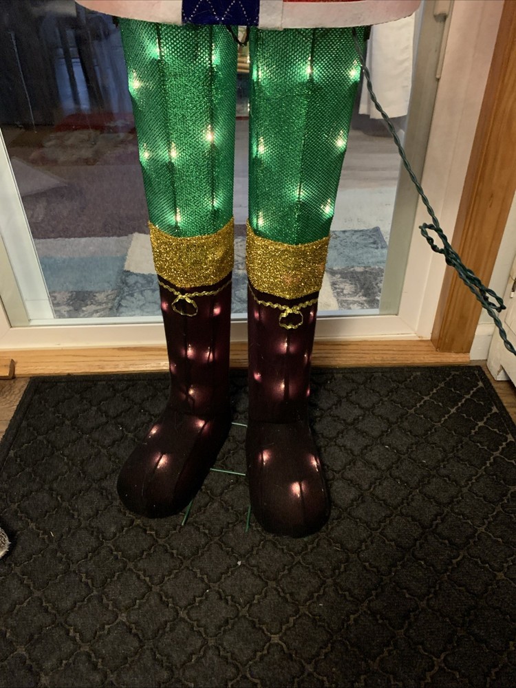 5’ Nutcracker King LED light Up. Red/Gold