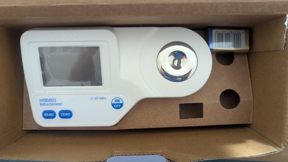 Hanna HI96801 Digital Refractometer