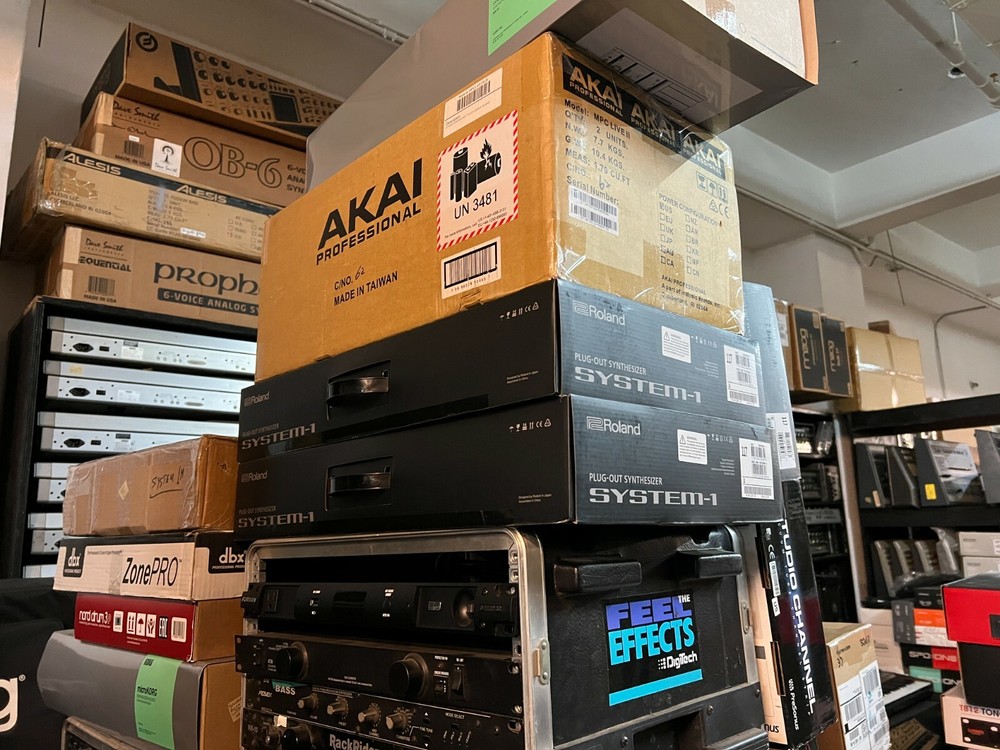 Roland System-1 Keyboard with Plug-out Technology New //ARMENS//