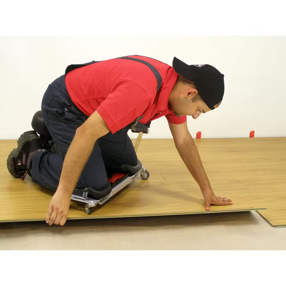 SR1 Knee Pads and Ergonomic Seat