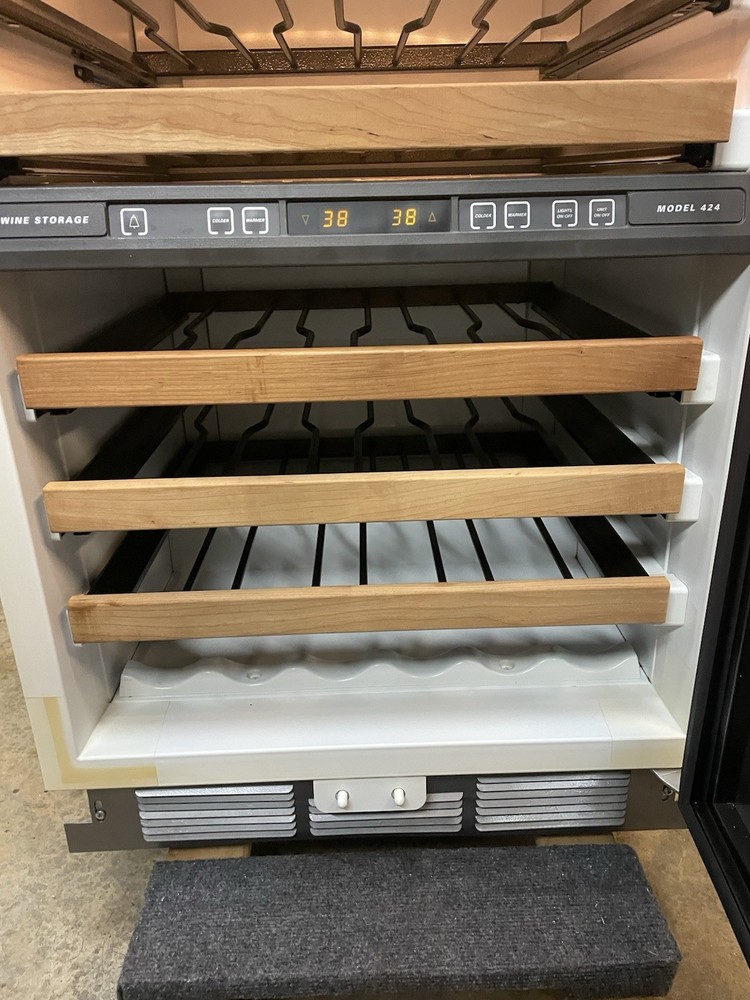 SUB ZERO WINE COOLER 424G