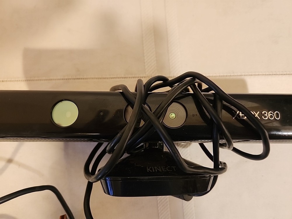 Microsoft Xbox 360 Kinect Connect Black Sensor Bar Model # 1414