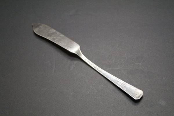 Debonair Silver Plate 1938 Flat Handle Master Butter Knife 7.5" Oneida Flatware