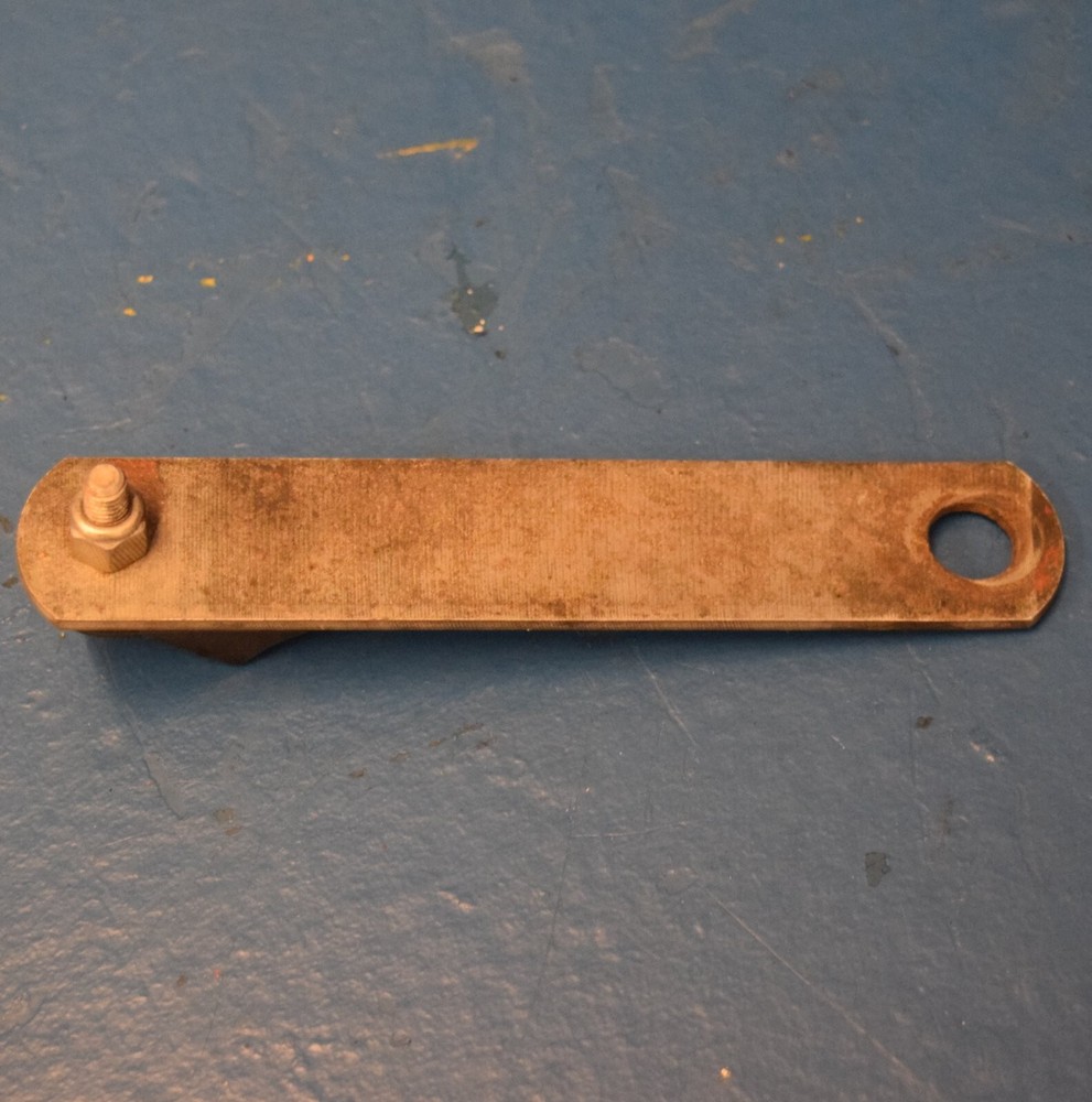 PACCAR DIESEL ENGINE BRACKET SUPPORT 15027AA / K028-2488-10E - 50392