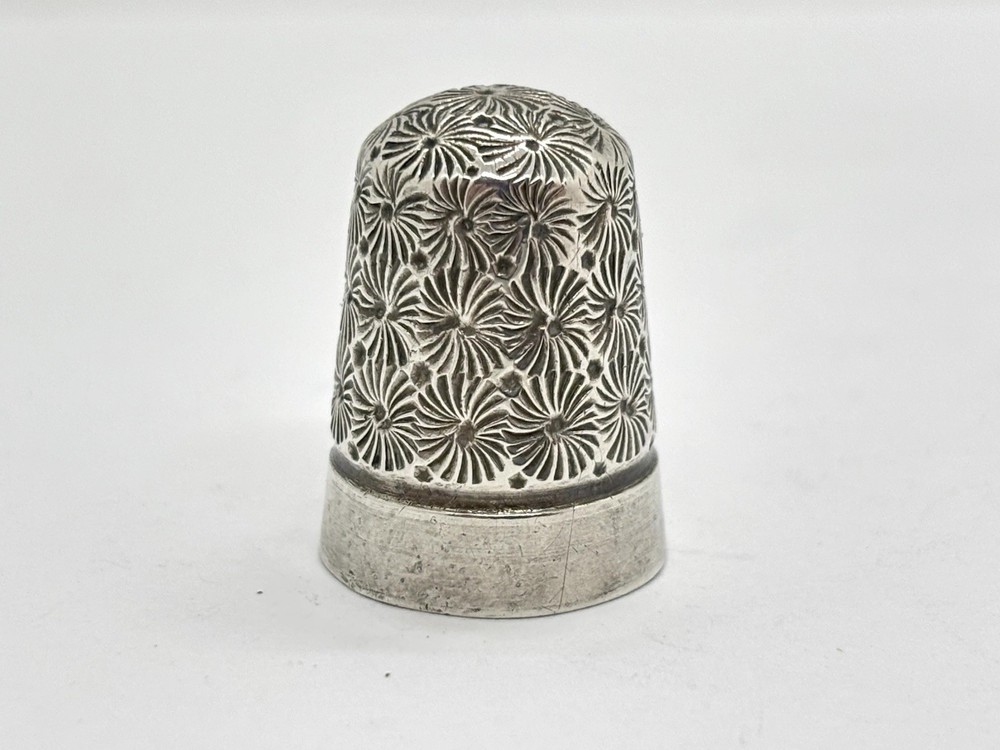 Antique Solid Silver Silver Charles Horner Thimble - 6g / Size 7
