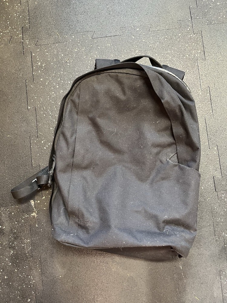 M-TW Moment 17L Everything Backpack Black