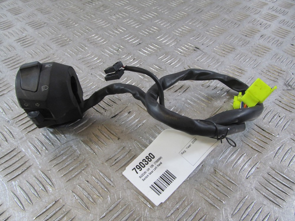 2005 SUZUKI UH 125 Left Hand Switch Gear