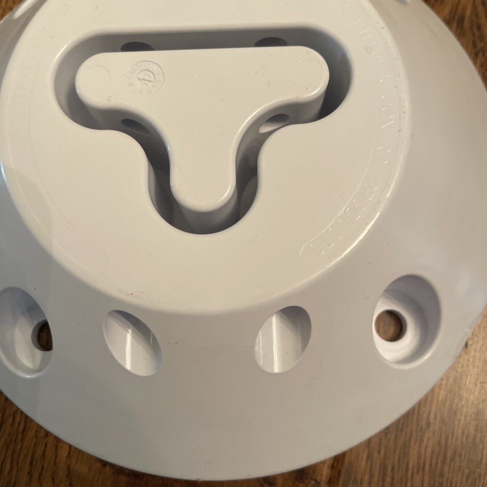 Pexco-Davidson FG300 Surface Mount Delineator Base White - 25 pack