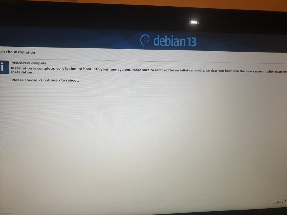 Linux Debian V13.3.0, 64-bit, Bootable Install USB Flash Drive