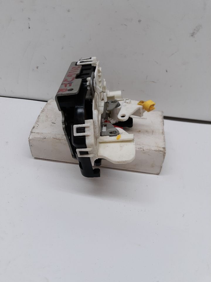 09-22 RAM 2500 FRONT PASSENGER RIGHT LOCK ACTUATOR