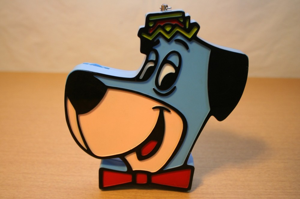 Vintage Huckleberry Hound Solid State Transistor Radio in Box