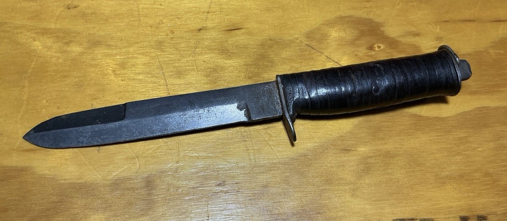 U.S. WWII  M3 Fighting Knife