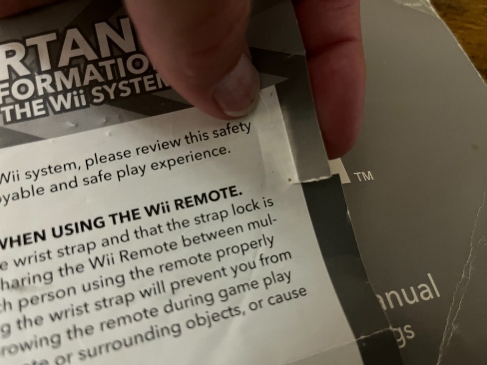 Nintendo Wii Original Manual & Operations System Setup Book w/ Controller Insert