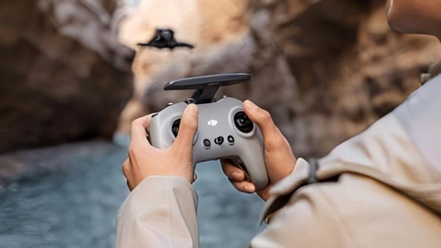 DJI - FPV Remote Controller 3 Compatibility DJI Avata 2, DJI Goggles 3- Gray