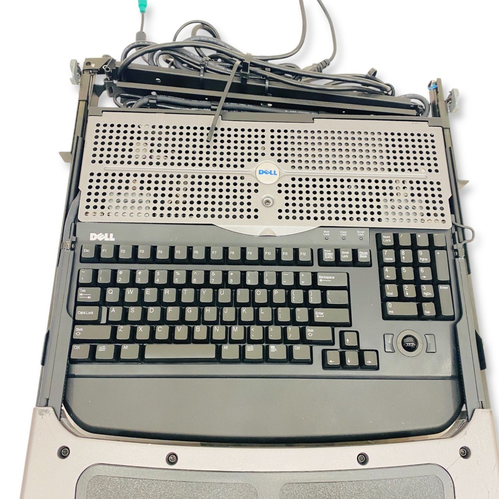 Dell PowerEdge 15FP 15" LCD Rackmount Console KVM with Keyboard