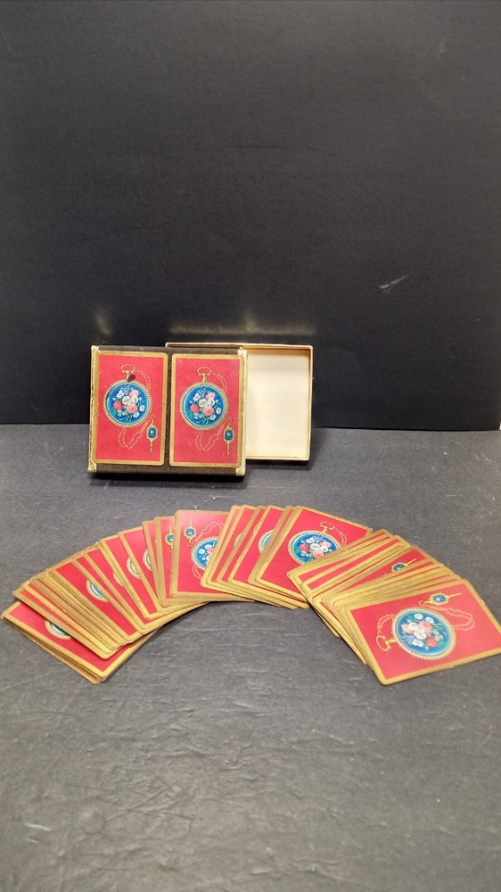 ❤️ vintage playing cards 1 Deck Good Condition. Decor