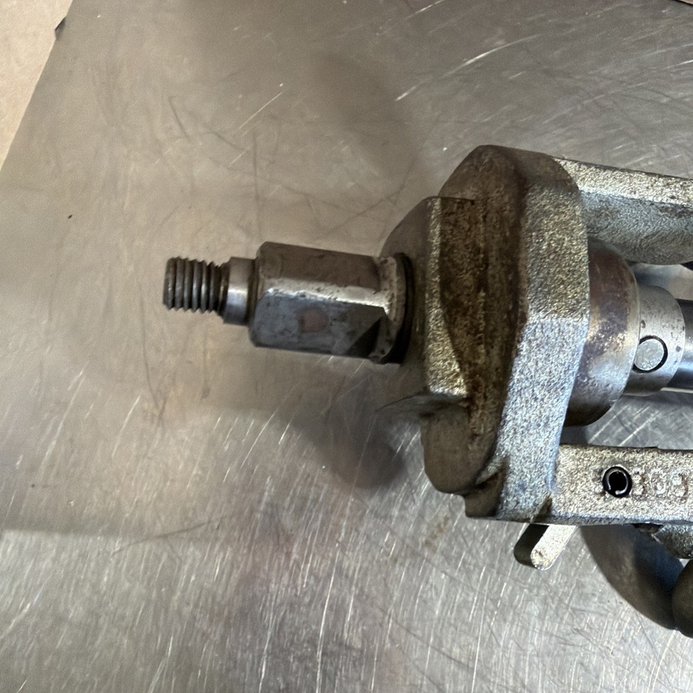 Mueller Drilling Machine Cat No E6 Model No 1