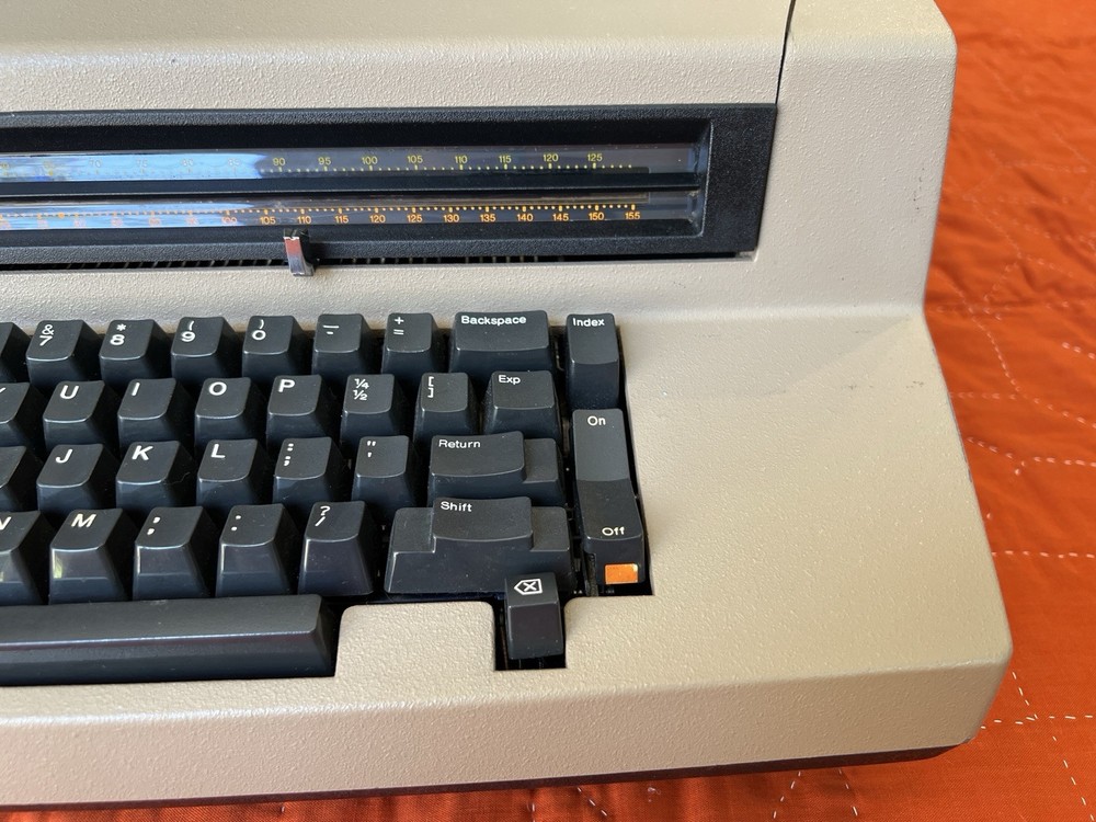 IBM Correcting Selectric III Electric Typewriter Beige