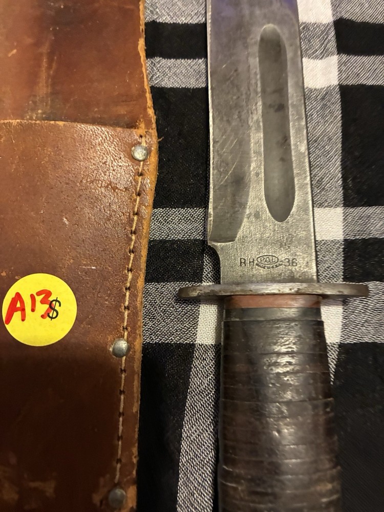 US WW2 Pal RH-36 Fighting Knife And Sheath