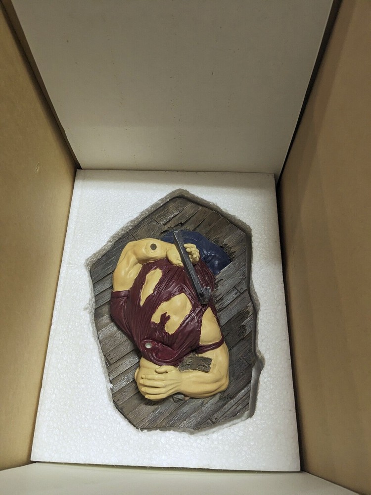 Creative License Logan Sculpture 742/2000 Broken Claws READ