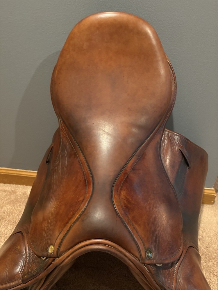 18” County Sensation English Saddle