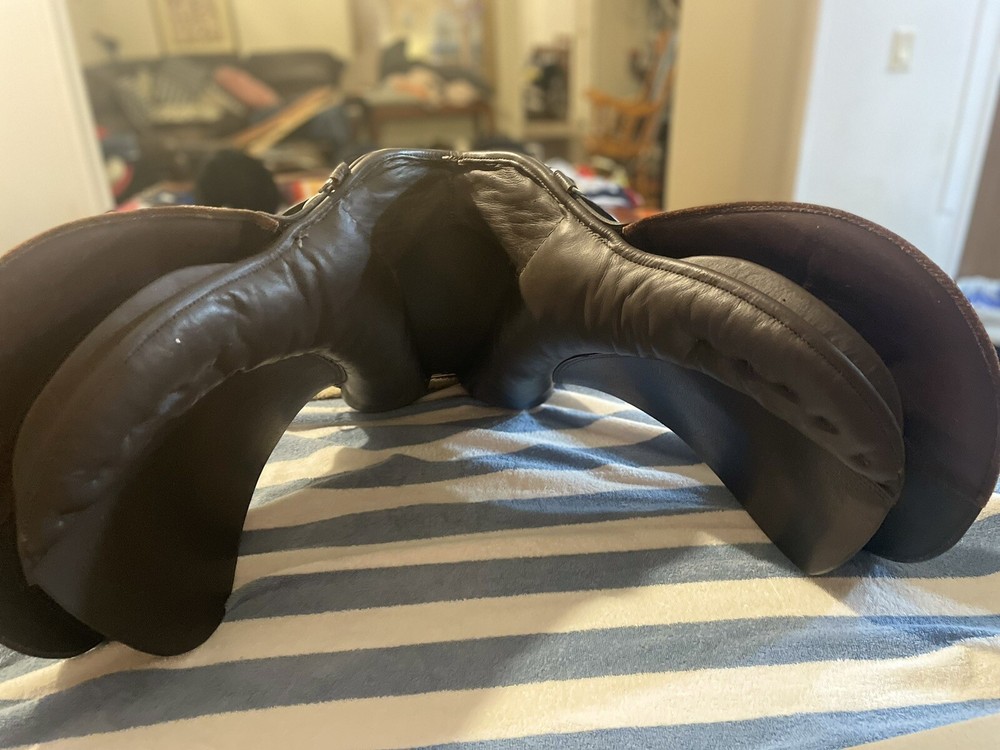 English Saddle 17” Unbranded