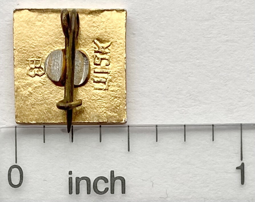 USSR SOVIET PIN BADGE. LENIN