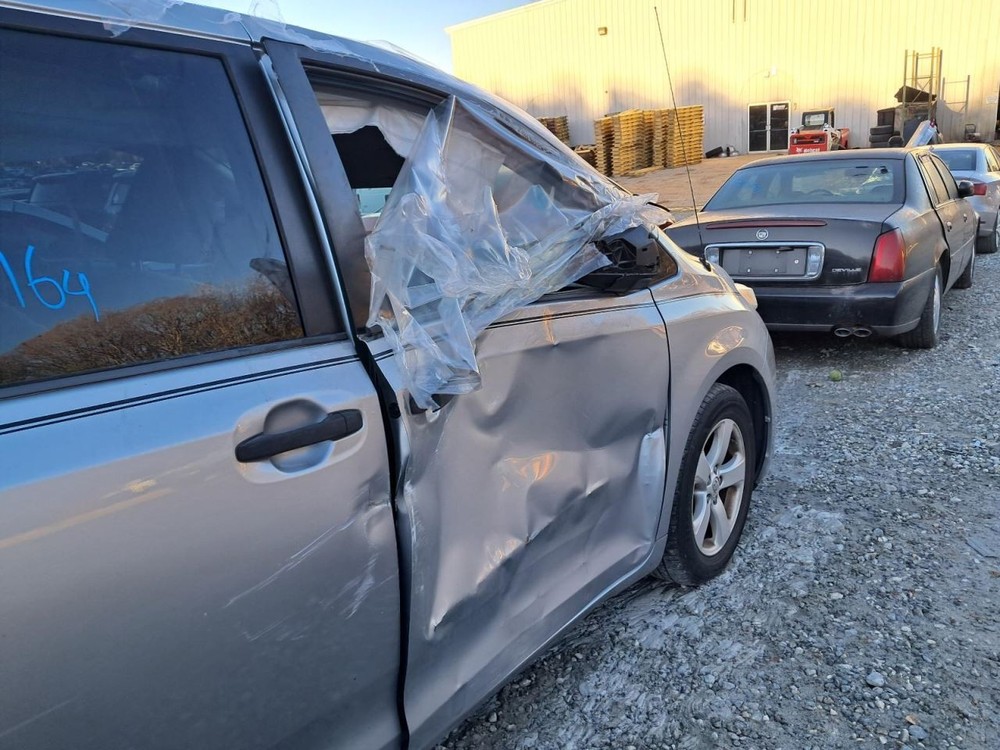 Engine ECM Electronic Control Module 3.5L 2GRFE Engine Fits 13-14 SIENNA 4901010