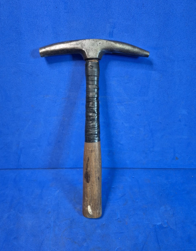 Fairmount 42HC Tack Hammer