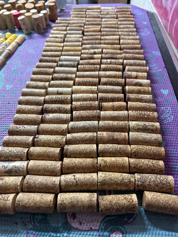 Trinity Oaks, Beringer, Stone Cellars & More Assorted Craft Wine Corks Lot