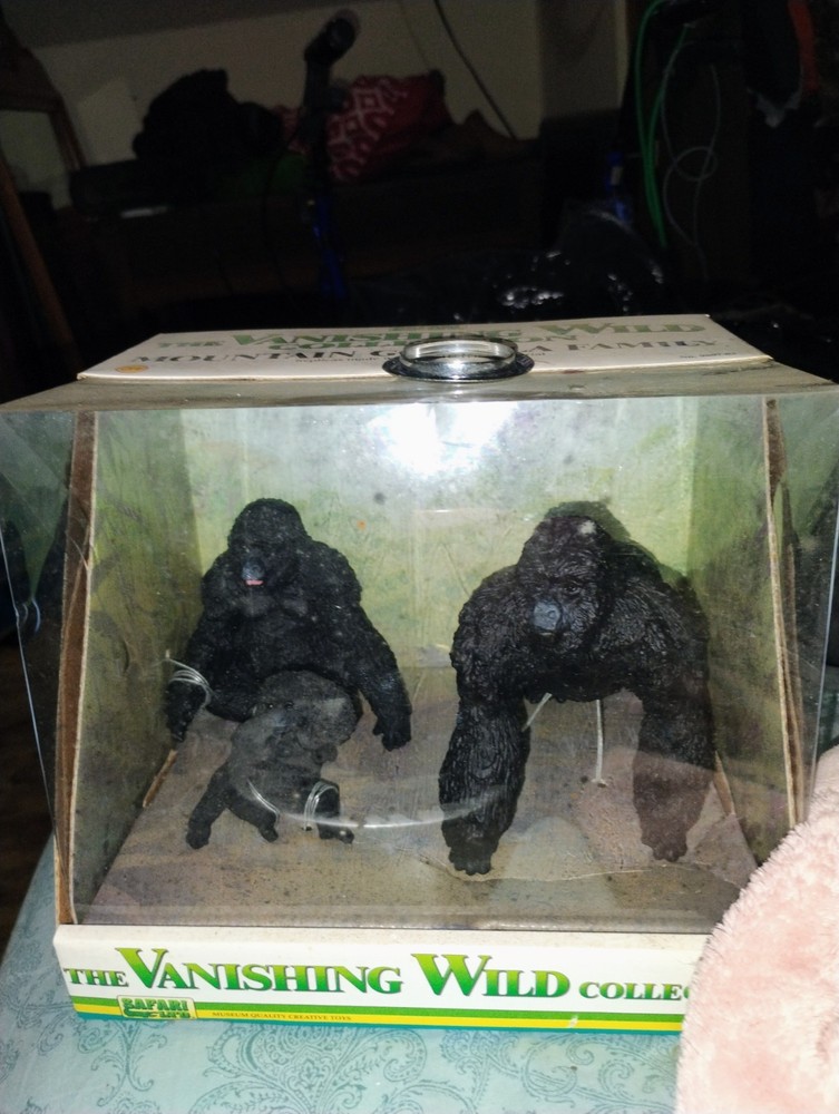 safari ltd vanishing wild
