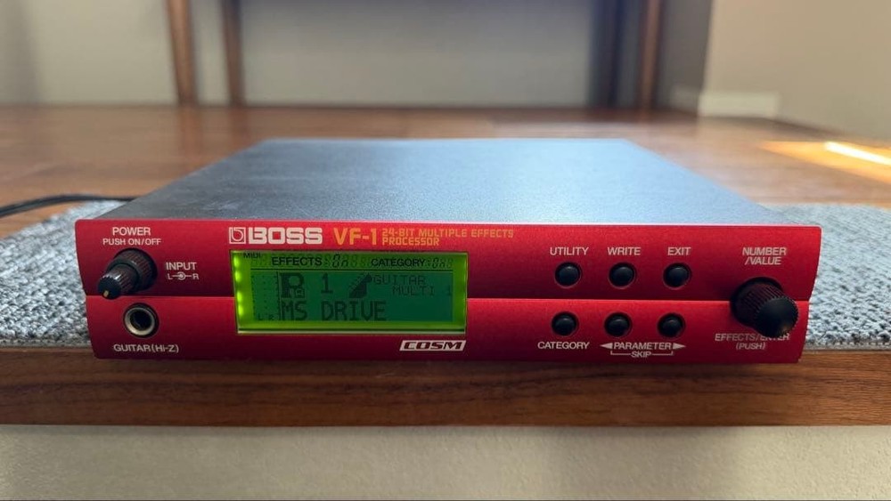 Excellent BOSS VF-1 Multi-Effects Processor