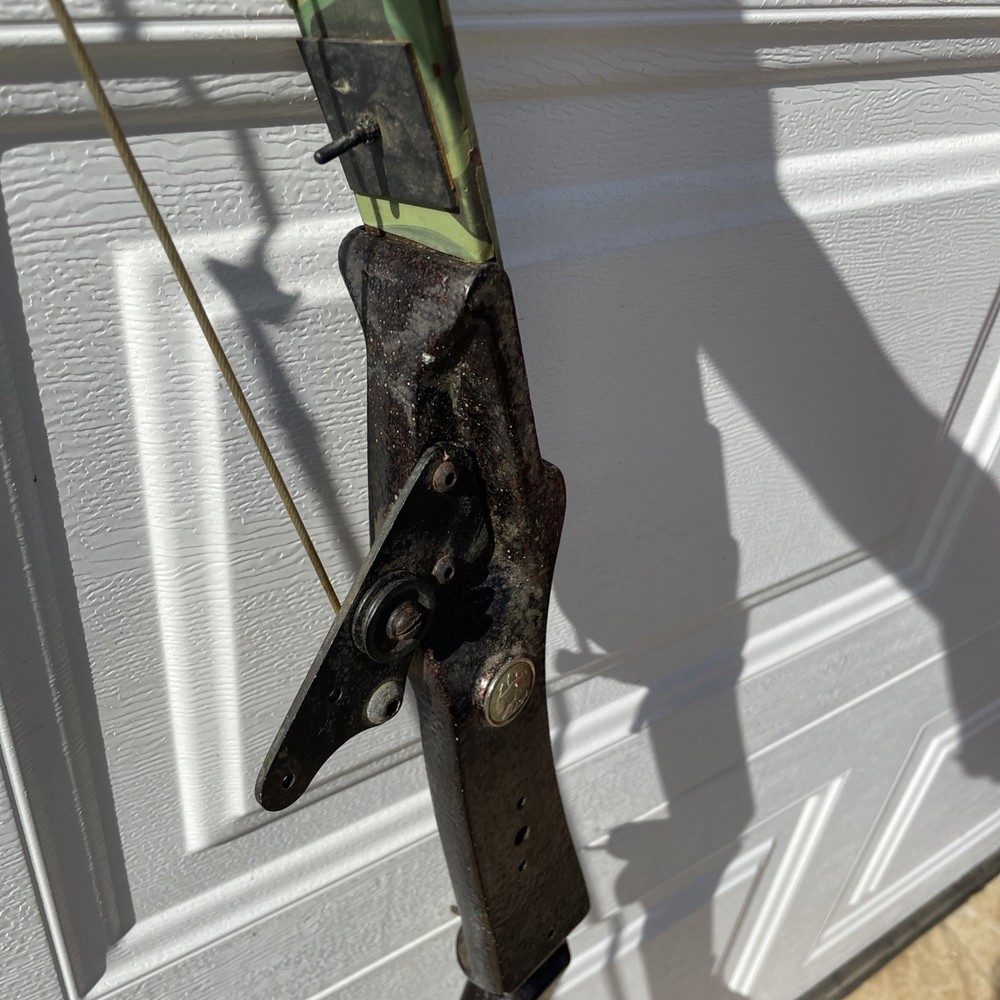 Bear Archery, 48" Brown and green Used