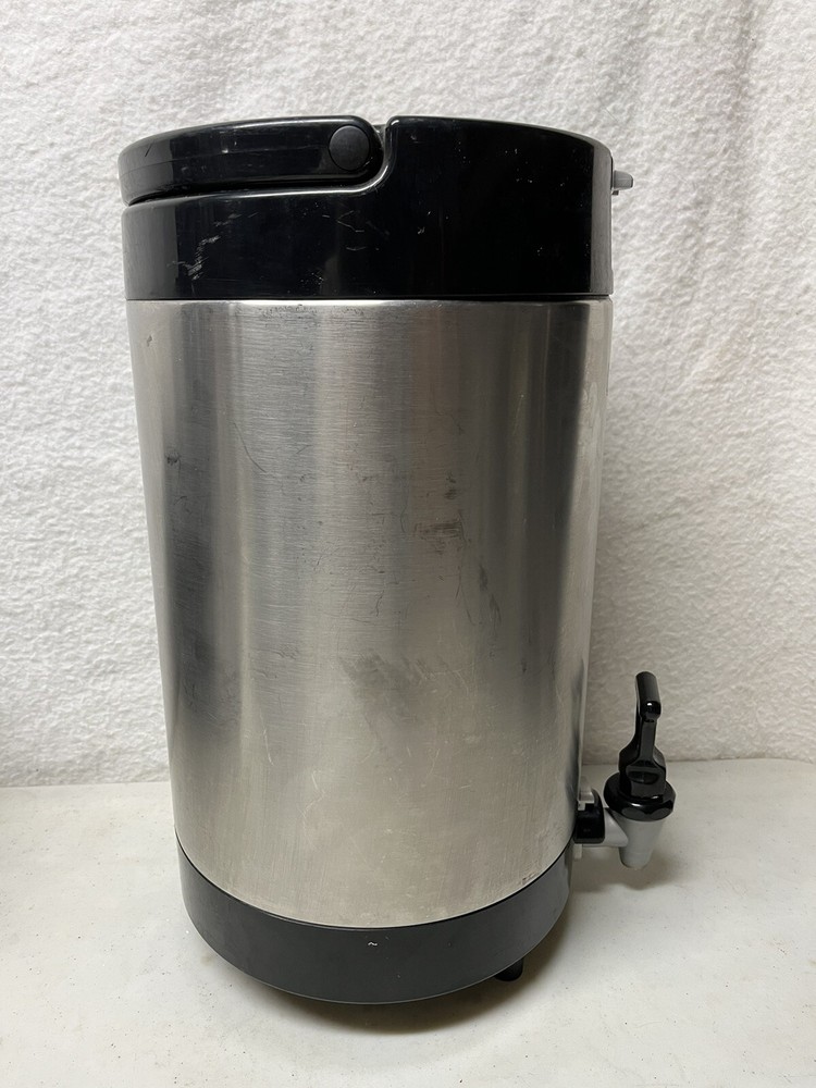 Fetco Luxus L3D-20 8L/2Gal As pictured