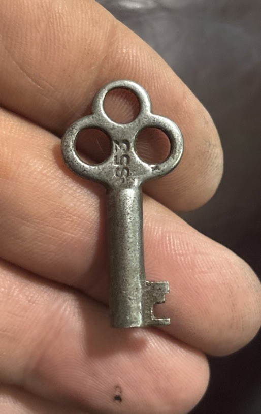 Original Steamer Trunk Key S 53