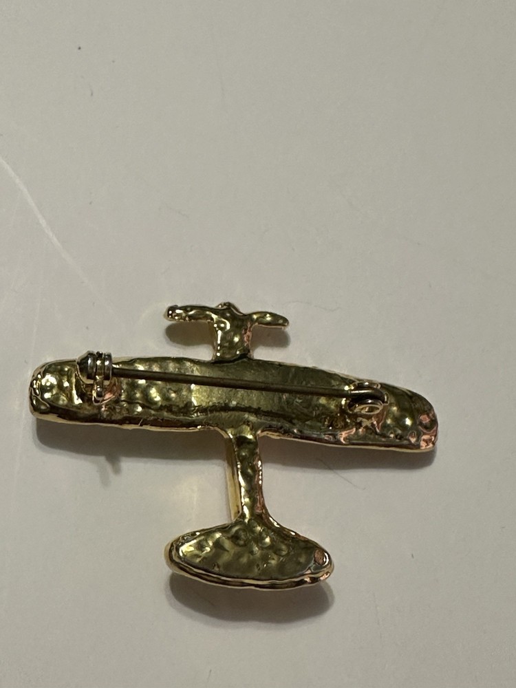 2 Airplane pins -preowned