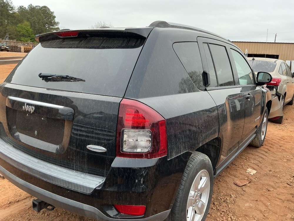 COMPASS 2015 Glove Box 5027874