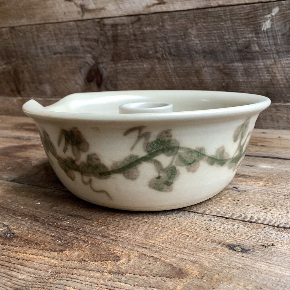 Chicken Roaster Ivy Vine Pattern Hand Thrown John Petree ? 10” Dinnerware