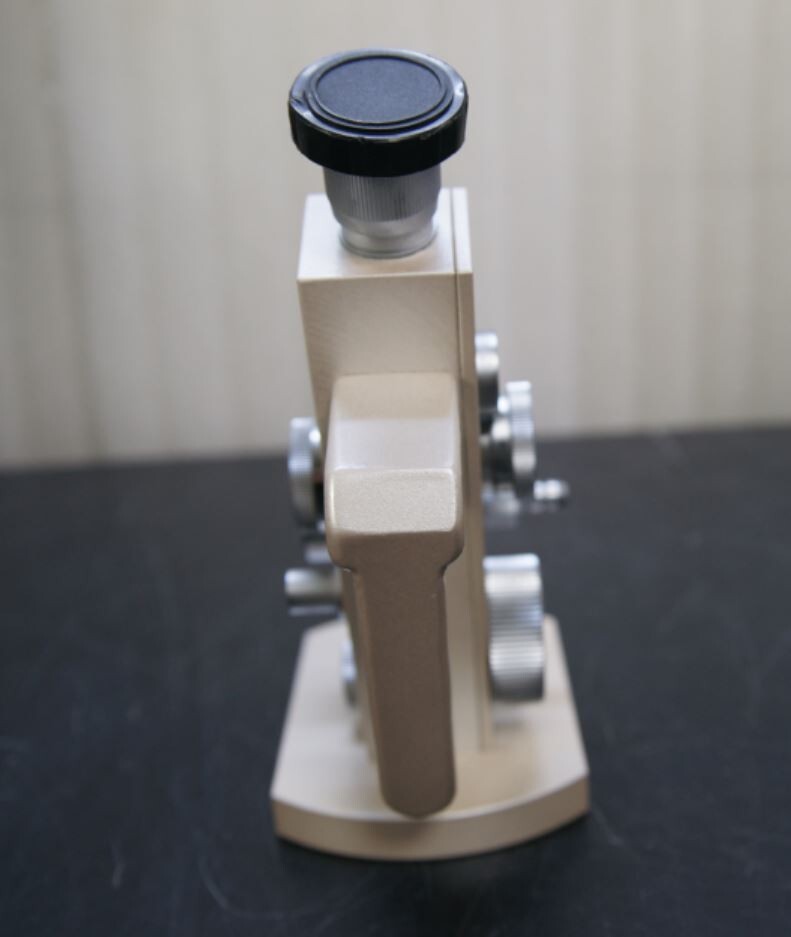 Refractometer Abbe N.O.W Nippon Optical Works.