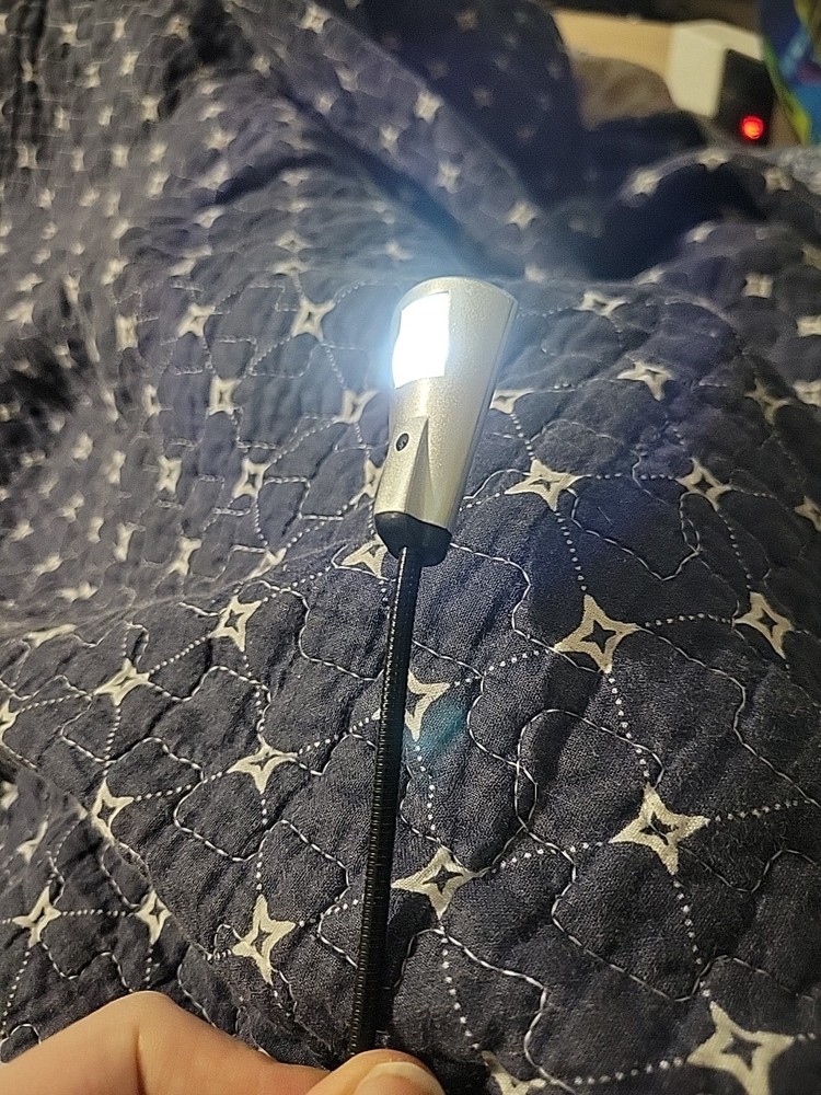 book light clip on battery-powered