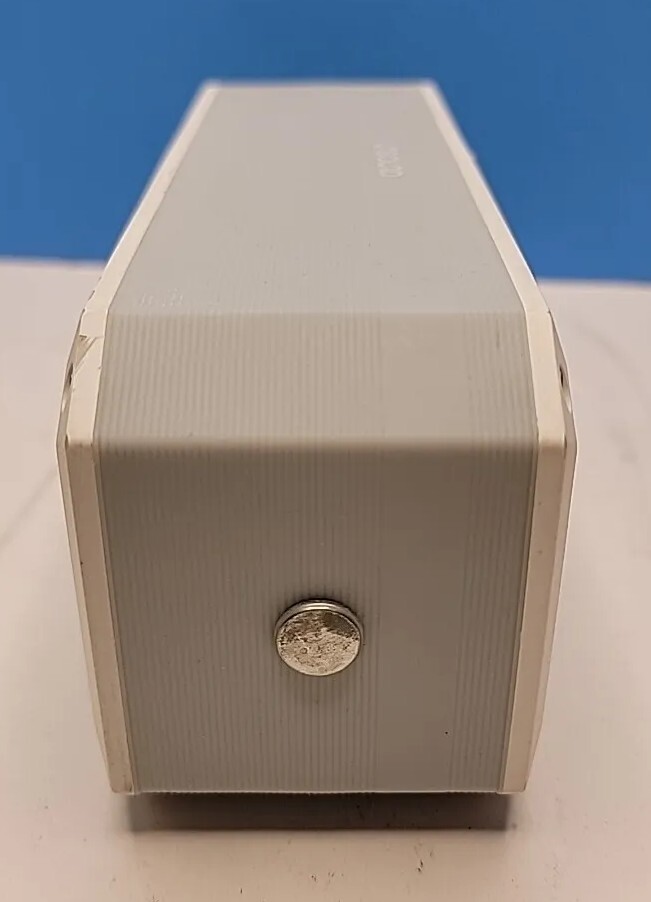 Unbound Weatherproof Portable Bluetooth Speaker - Model UN-SB032