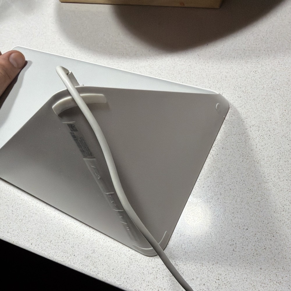 Lenovo 8" Smart Display (Model SD‑8501F) – Google Assistant For Local