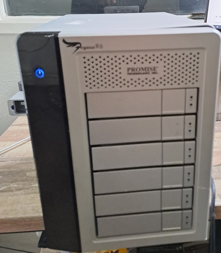 Promise Technology Pegasus R6 Thunderbolt RAID 6-Bay Storage (2TB*6)