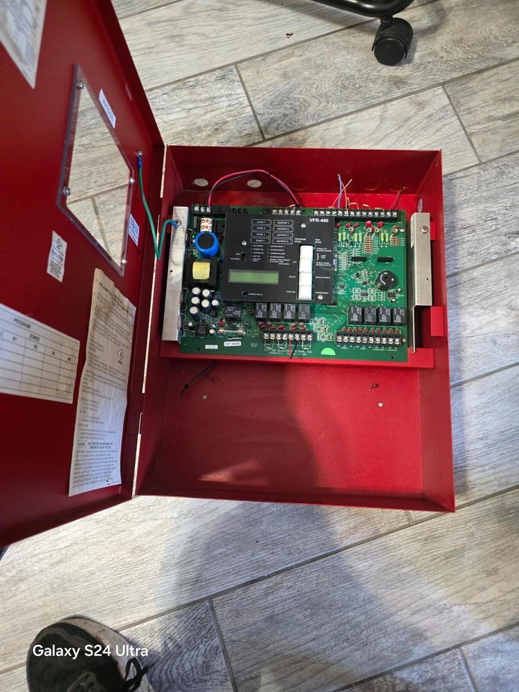 Viking VFR 400 Releasing Control Panel